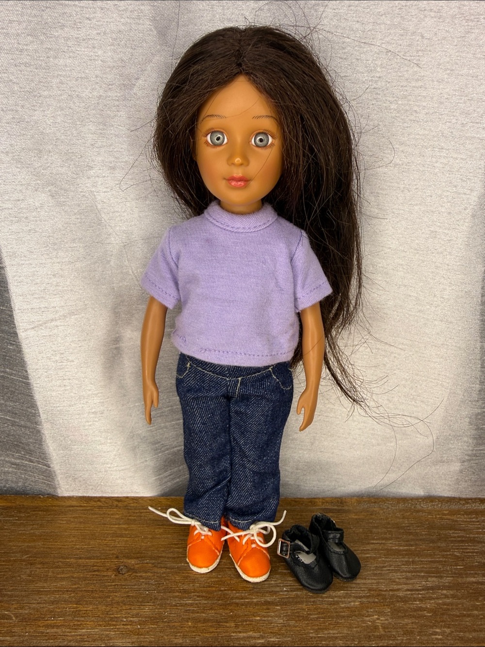 VTG Alexander Doll FAO Schwartz 2005  Brunette Blue Eyes 9” Extra Shoes
